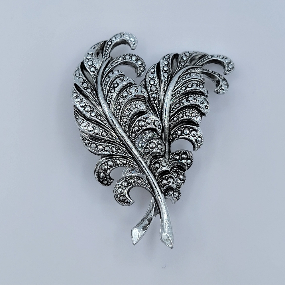 Vintage West Germany Feather Brooch #2907